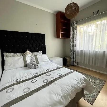 The Valley, Tranquil 3 Bedroom Home With Pool Midrand Exterior photo