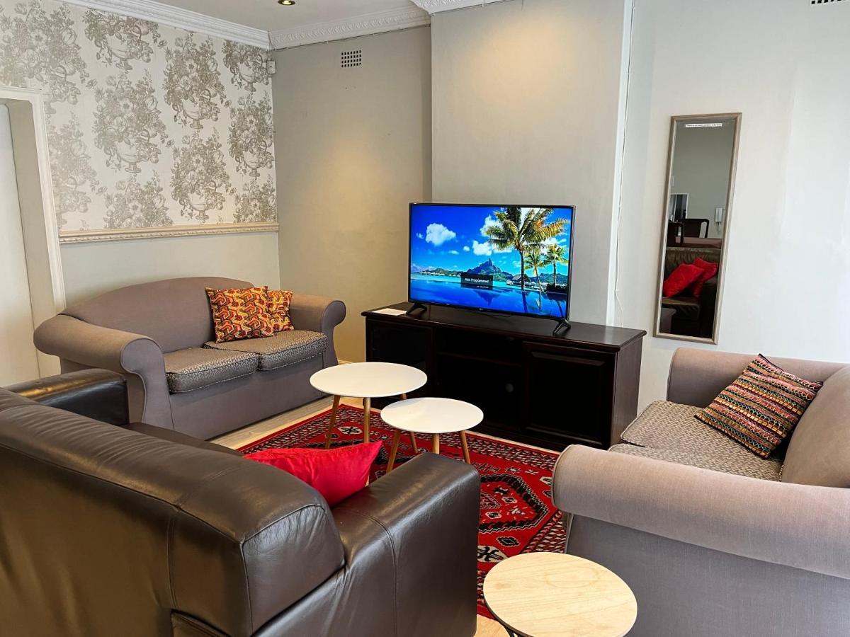 The Valley, Tranquil 3 Bedroom With Pool Villa Midrand